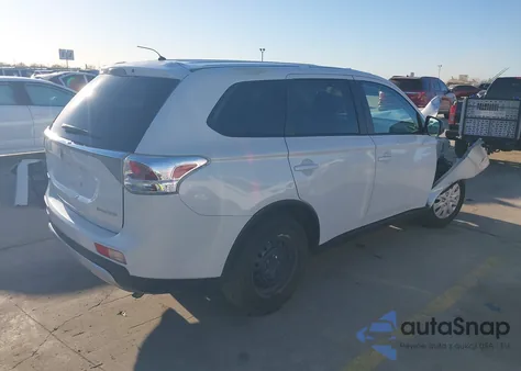2015 Mitsubishi Outlander Es z USA, uszkodzony, nr VIN JA4AD2A33FZ001350